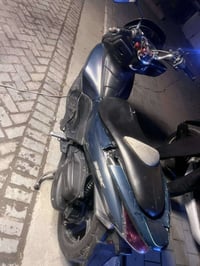 شباب جيل اول كهربائيات شغاله محرك كفاله كفر نص ونص السعر مليون 0771195...