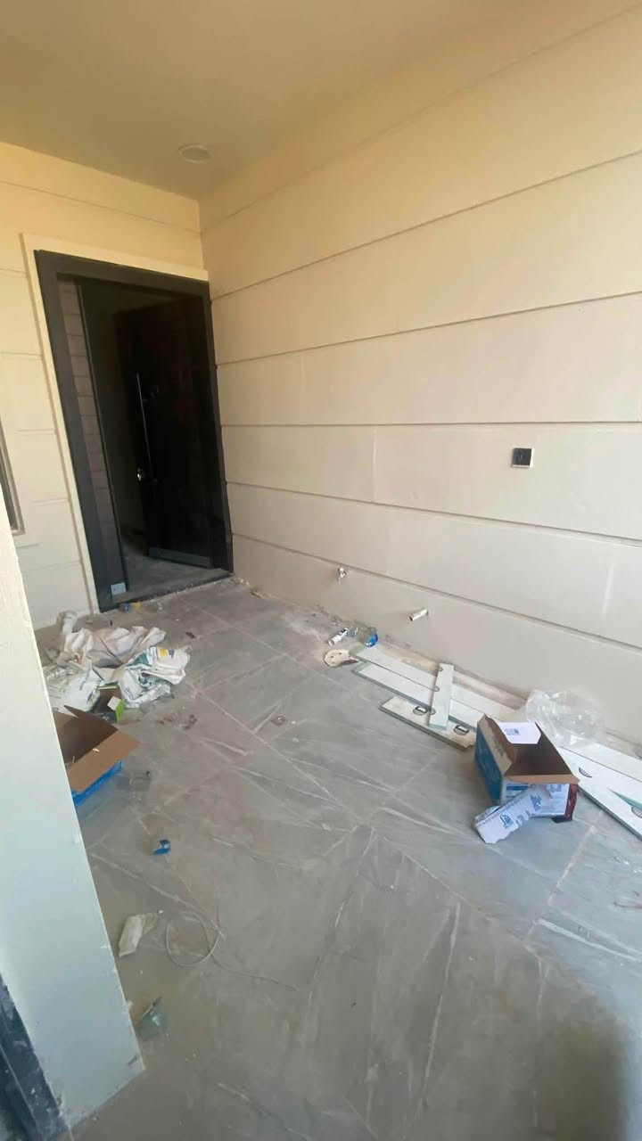 للإيجار في السيدية
وحدتين سكنية ديلوكس ✨

🔹 تحتوي على:
🏠 2غرف نوم
🏠 صالة
🏠 مطبخ
🏠 خدمات

*مجهزة بسبالت انفيرتر عدد 2 + كاونتر تركي*

💰 السعر الطابق الاول:800 الف

سعر الطابق الثاني:750 الف

📍 الموقع: مربع الاربعمية–  السيدية

📞 للاستفسار:***********
