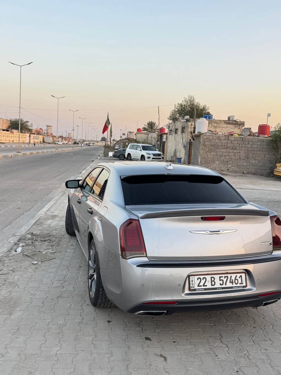 سلام عليكم كلايسلر 300
18 اصل  وارد كندي بيها قطعه وحده صبغ جاملغ السائق وبارد باب العبري فقط لا غير السياره جاهزه وكامله مكمله  رقمها اربيل مجدد سنه 2029
وحاضر للوكاله والتحويل 
الاستفسار 
السعر :225

*********** البصرة, العراق
