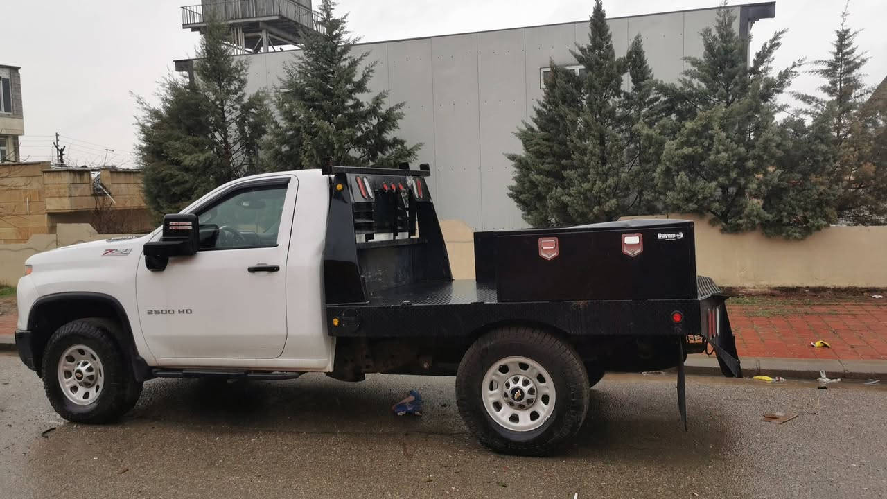 سلفرادو تك  hd 2024 6600 z71 فور ويل كاتي تترقم شمالي ماشيه 59 m .بصمه..
شاشه  كامره رادار 

ايرباك سليم.. مرايا كهرباء 
8 سلندر/ 8 برغي / كير أليسون 10 نمر/

بجم كفاله

***********
