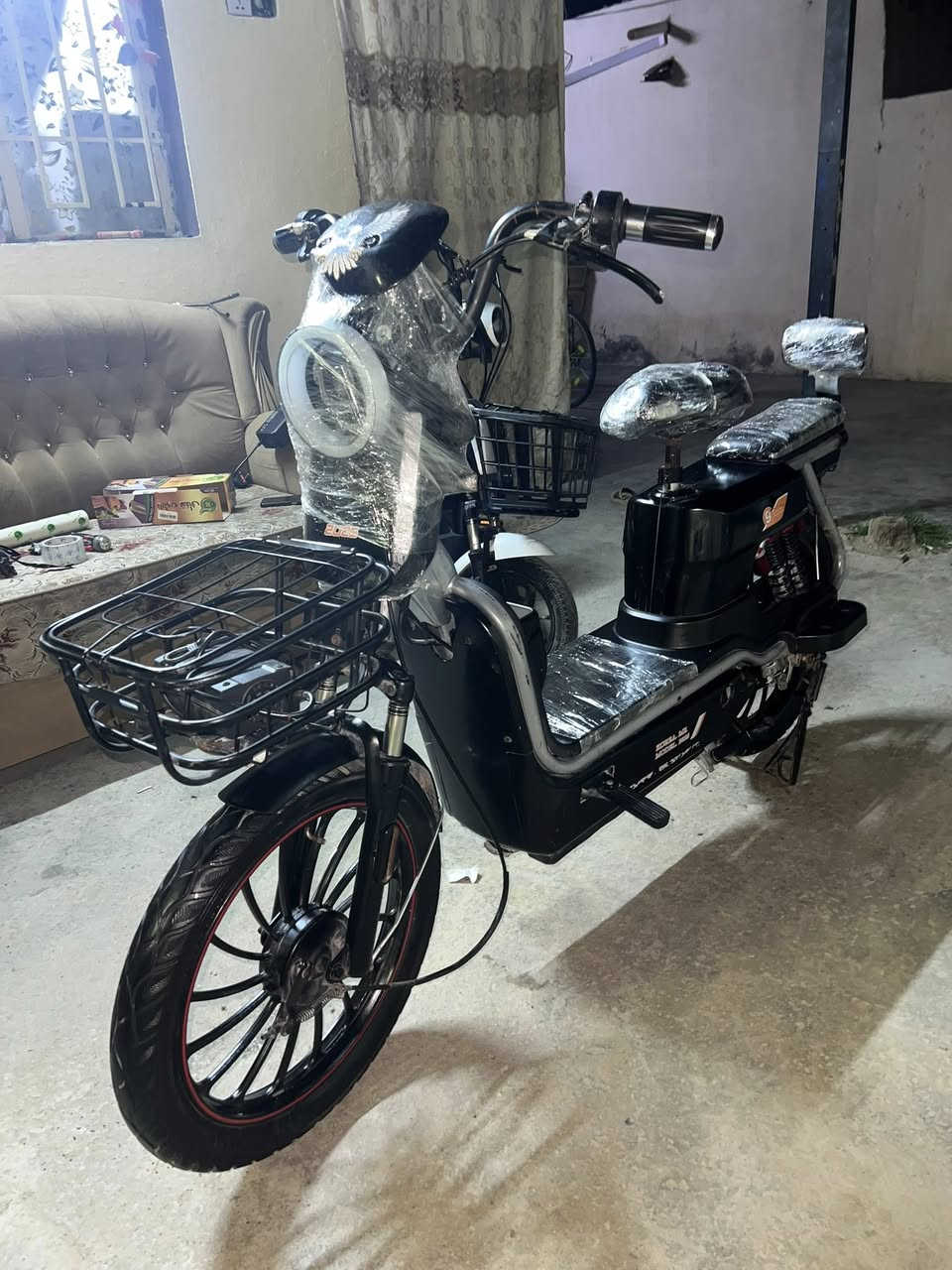 سلام عليكم دراجه شحن موديل ٢٥. دراجه  ٥بطاريات  كهربايات كلها شغاله  سعرها ٢٥٠
مكاني ديالى بعقوبه تحرير الستفسار اتصال برقم ***********
