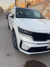 سورنتو ماشيه ١٠٤ الف وموديل 2022 كامل مواصفات  بنورما وسعرها 3 شدات وب...