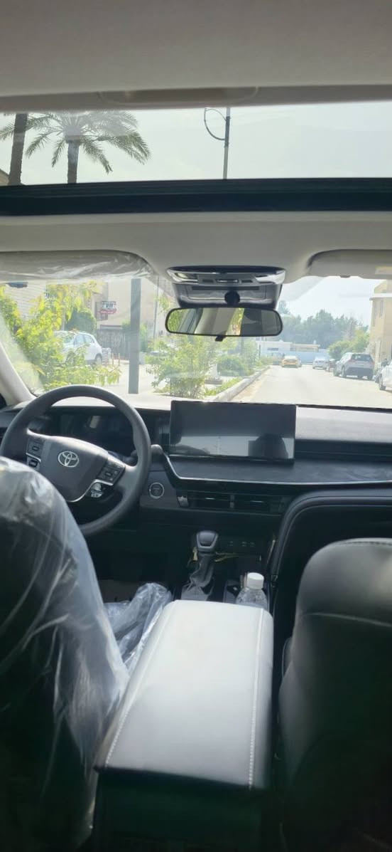 تيوتا كامري زيرو موديل 2025 هايبرد تجميع
للمراوس مع كروس او فروتلاندر
بحالة الزيرو ممشى قليل جدا جدا
السيارخ هايبرد اقتصاديه جداا 
- كاميرا خلفية متحركه
دشبول لمس
صاج اسود
-رادار
-تحديد مسار
-تحكم ستيرن
مودات سياقة
محرك  هايبرد
سنوية جديدة رقم بغداد
تحويل مباشر
-بحالة الزيرو
قطعتين تبريد
حساس اطارات
ويل كب .
مري شفط
داخل جلد اسود
بصمه تشغيل
بصمة عدد2
فتحه
شاحن لاسلكي
مقاعد جلد + دشبول جلد
شاشه اندرويد اوتو كار بلي
السياره بحاله الزيرو 
المكان بغدا د
منصور/ بغداد
***********
