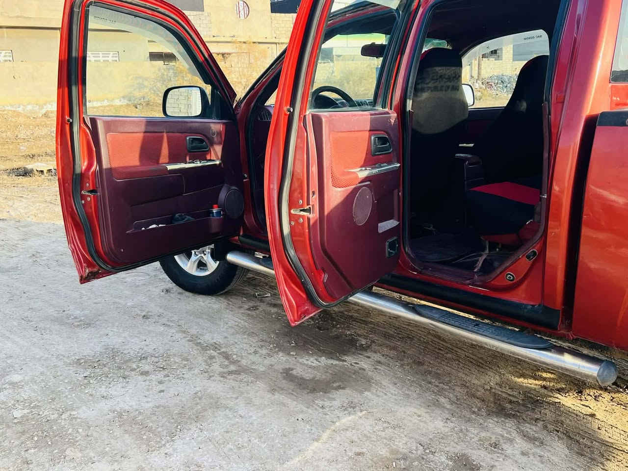 اسلام عليكم بيكم صيني اسمها سوبر اوتو موديل ٢٠١٣ للبيع السياره السنويه مالتها ساقطه وعليها ضربه ٧٥٠ الف ينزل من سعرها بيها اتلث مكانات اصغار مال خياس ماسويتهن ابيعها علا حطتها السياره بيها لايت زنون عالي وناصي شادهن ١٢٠ الف سعر السياره ٤٨ ورقه للاستفسار هاذا رقمي ***********
