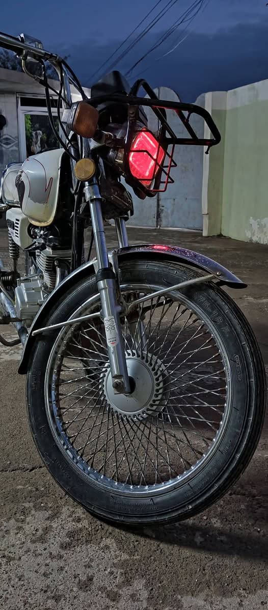 للبيع تايگر زون ثقيل2019
شرط كلشي شغال 
نظافه100% شلعه فول 
محرك طيارة لاصرف ولانفخ
مكاني _ناحية گيارة

0771102918


**إذا كنت صاحب هذا الإعلان وتريد حذفه لأي سبب، رجاءا أرسل رسالة إلى الدعم الفني**