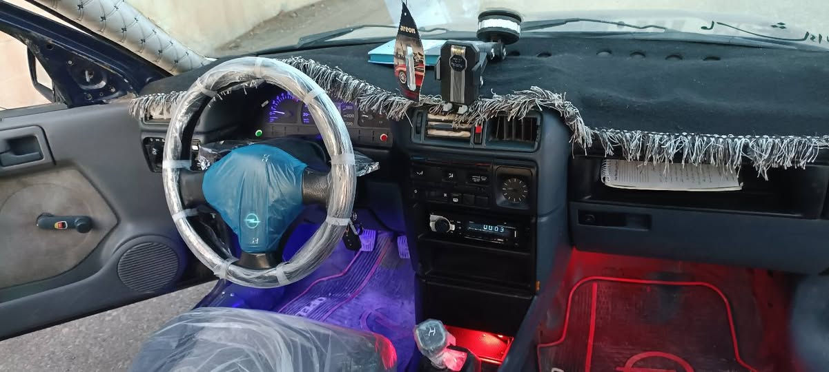 اوبل فكترا 
موديل 1991
محرك 18
اني وكيل اول بشرط وكاله او تحويل
بطاقه بنزين بي
سنوي منتهي ٣سنوات 
سعر 38$بيمجال
***********
