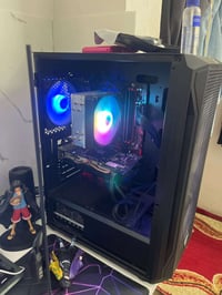 R5 ٥٥٠٠ • GTX1080 ٨جيجا • SSD ٧٥٦جيجا