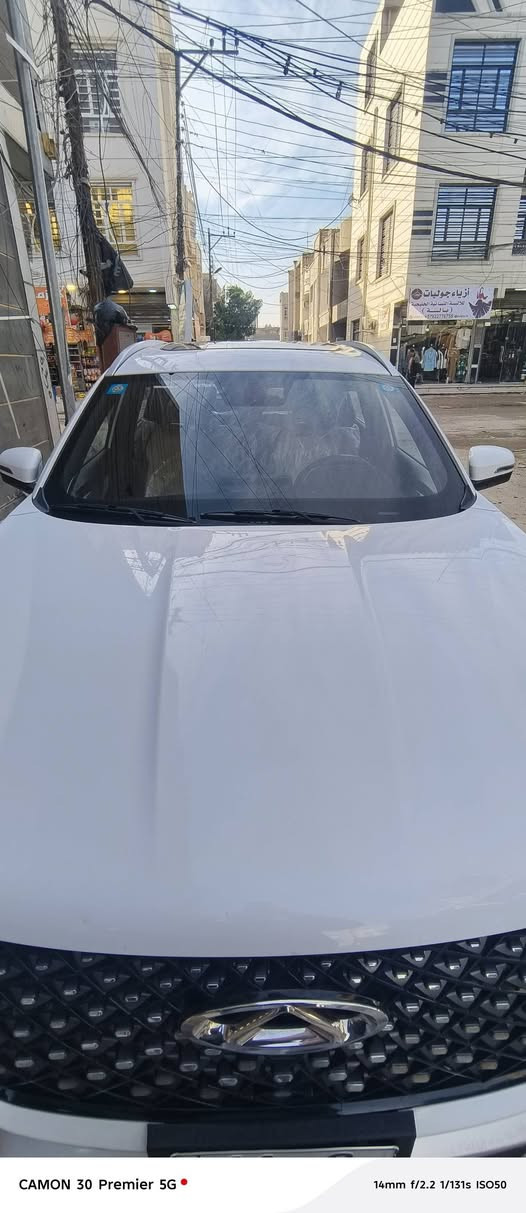 تيكو 7برو فول1/1 كفالة عامة بعدها بالضمان من شركة السراب
شيري تيكو 7 برو للبيع
!!️ مرقم بغداد !!️باسمي حره

اليكم التفاصيل الآتية:

 خليجي 
 الموديل 2022
 سعة المحرك 1,5L 
 مرتبط بناقل حركة أوتوماتيكي 
 عدد AIR BAG 6 !!️
 حساسات أمامية 
 حساسات خلفية
 لايت زينون + LED
 كشافات 
 بك لايت LED 
 حجم الاطار 235/60R18 
 ويل كب 18!!️
 فتح الصندوق كهرباء 
 بانوراما !!️
 اريل نفكيتر 
 هاند بريك بصمة 
 مفتاح التشغيل بصمة 
 دشبول شاشة 
 شاشة 
 كاميرا دوارة
 4 كاميرات °360
 المقاعد جلد  
 حركة مقعد السائق كهرباء 
 المودات والأوامر الصوتية
 مثبت السرعة Cruise 
 أوضاع القيادة  Drive Mode
 فحص أنظمة السيارة 
 مقود جلد حياكة رياضي 
 حساسات ضغط اطارات
 تبريد شاشة مناخين منفصلين 
 قطعتين تبريد 
 أوضاع القيادة DRIVE MODE 
 ا ABS  
 أوتو هولد 
ا ISOFIX  ايزو فكس
 نظام مانع الانزلاق
 تتسع المقصورة الداخلية ل 5 راكب 
 اشارة في المرايا الجانبية قابلة للطي 
 مخرج منفذ الطاقة 
 شاحن هاتف Wireless 
 ا  Bluetooth / USB

السيارة نظيفة جدا بيه شخط بالدعامية منزلة بالصور ورصعة بالصندوك فقط 
مبدل تخم تايرات سيارة كاملة مكملة تجي توشفه وبيك خير ودلل 
سعره 149 ورقة ومجاله جدا بسيط 
رقم الهاتف ***********
