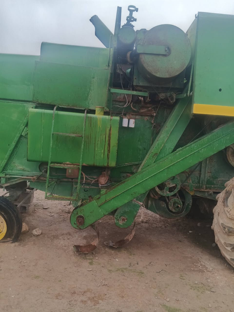 اصده جندير موديل 1980رقم وسنويه قديم بسام راعيها محرك بي بخار بدون صرف شرط تايرات امامي اقل من نص عمر كير وضع اكسن وضع شركه بوربرين درام وضع شركه مصبوغه عام جماليه شرط العمل شغال تعمير شي قليل هودرليك نضيف شرط العمل شاصي شرط مابي اي لحيم المكان قريه دبشيه سيادين ربيعه رقم صاحب الحاصده
***********
***********
