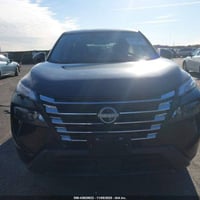 نيسان روج SV • ٢٠٢٤ • ضرر جانبي