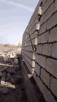 خلفات بناء عالدبل او باليوميه متفرغ 07832019048بي وات ساب