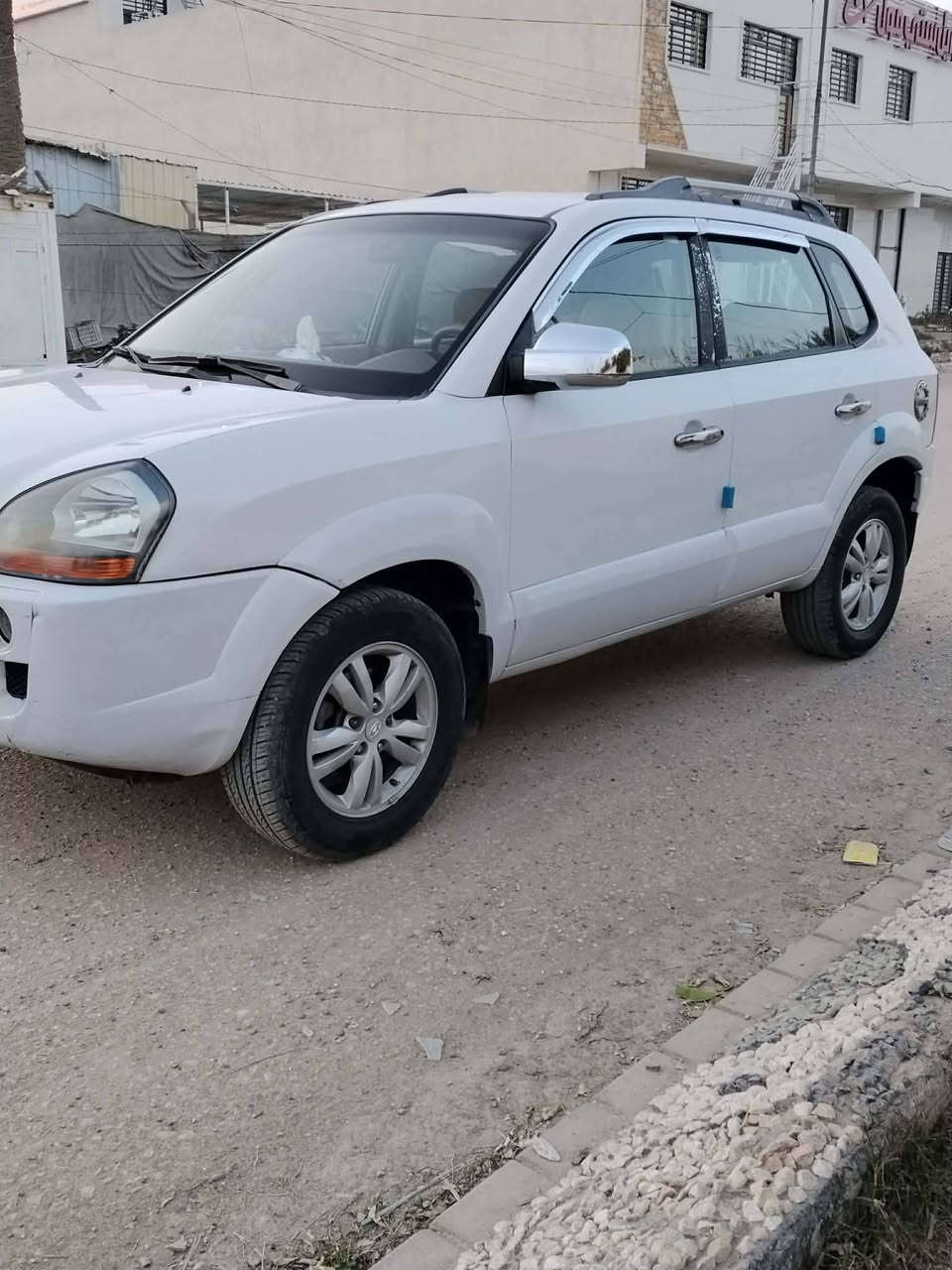 سلام عليكم
توسان موديل 9 للبيع خليجي مكفوله عدا بارد اقل شبر سونار موجود 
***********
