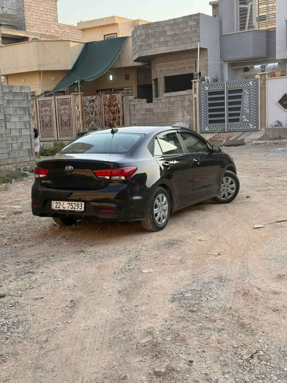 ✅كيا ريو 2022
✅لون اسود 

✅سيارة مرقمه اربيل بسمي + كوبون بانزين 

✅مواصفات معروفه فول تحكمات ستيرين 

✅جهتين شاشة كامره ABS منع انزلاق تحديد سرعه  بعد بيها هواية مواصفات 

✅ماشية 46 ميل 

✅ضرر السيارة جاملغ خلفي صبغ + قبق صندوق مبدل شركة  

✅بجم كبس سيارة جديد 

✅مكان سيارة موصل 

✅سعر 125ورقة و بيها مجال 

✅للتستفسار اتصل على ارقام التاليه 

***********✅

***********✅
