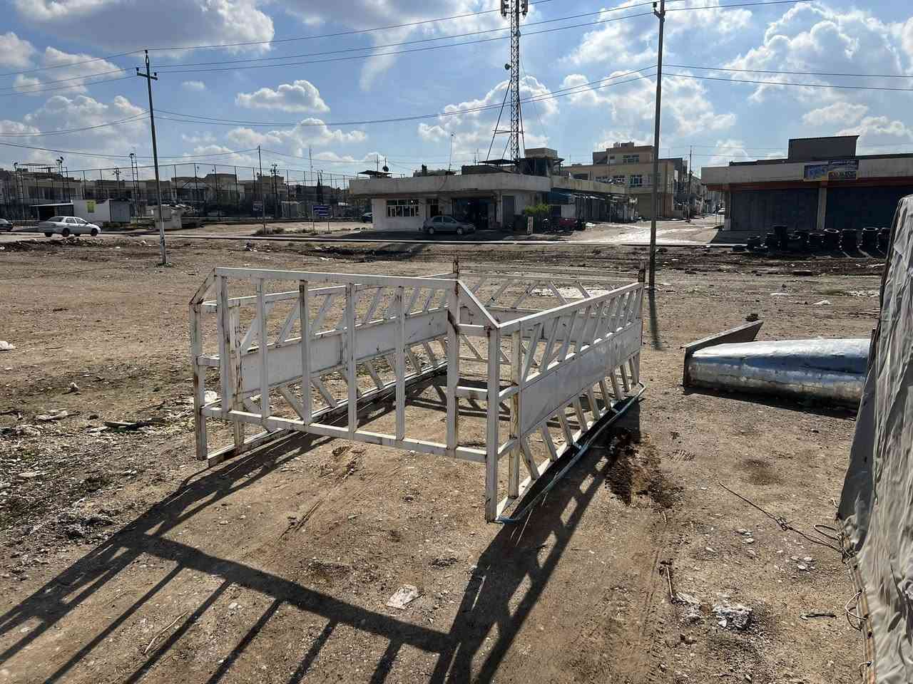 چەمچەی کیا ٤٠٠٠ بۆ فرۆشتن  شکاو خایسی نیە توندو تۆلە 
***********
