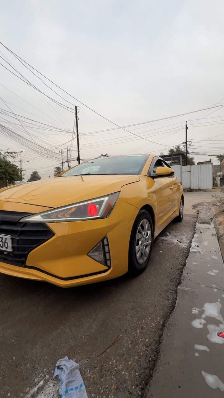 السلام عليكم شباب الانتره 2020 كنديه🇺🇸
صور حادثها كدامك بمنشور 
سياره مكينه 2000دوش
كير ايتي المرغوب
سياره صبغه جديده 
سياره مفتوح بيها كازكيت قبل فتره
يم مركز RPM 
سياره عدسات مشتغلها جديد بيدي بيهن ضمان سنه موجود ضمان 
تخم تاير جديد 
حداديه كلها جديده يعني 100/90
بيها حادث ب عراق جاملغ خلفي وشوي من جنهة 
وبيها بلغد شويه 
سياره رادتيرات مال امركيه مابدلات 
البدنه ما مبدله بسياره 
تبريد ثلج ❄️ غاز البلادي 
سياره ماشيه 100كيلو متر مو ميل 
دوشمه جديده 
السعرر 128 وبيها مجال 
رقمي ***********
مكاني بغداد البلديات
