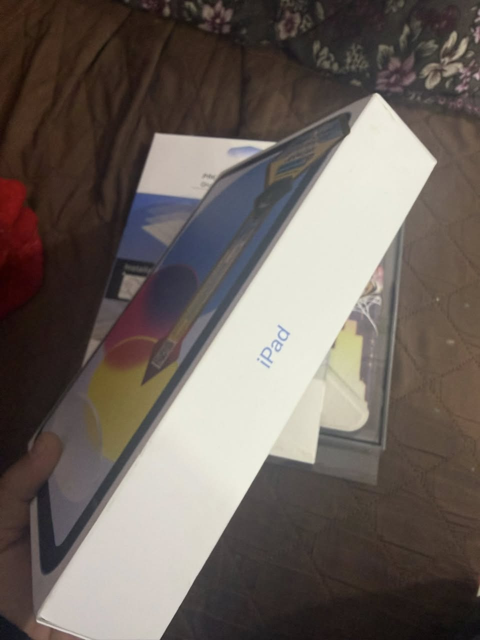 ايباد 11
A16 
ذاكرة 128 
جديد ما مفتوح من الكارتون 
العنوان بعقوبة
بيش بالمحلات هسه 
اني ابيعلك اقل 
***********
