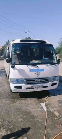 كوستر 2014 ناصيه السياره مكفوله بس بيها رشه بالبجم كشن عادي تخم تاير ب...