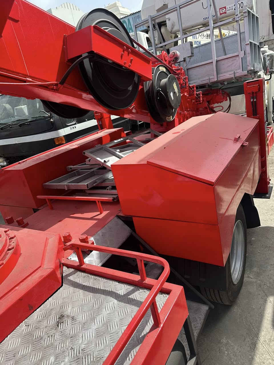 السلام عليكم من رخصت المدير باسكت 28 متر  وارد كوري موجود في الامارات للتواصل 00971544880966


**إذا كنت صاحب هذا الإعلان وتريد حذفه لأي سبب، رجاءا أرسل رسالة إلى الدعم الفني**