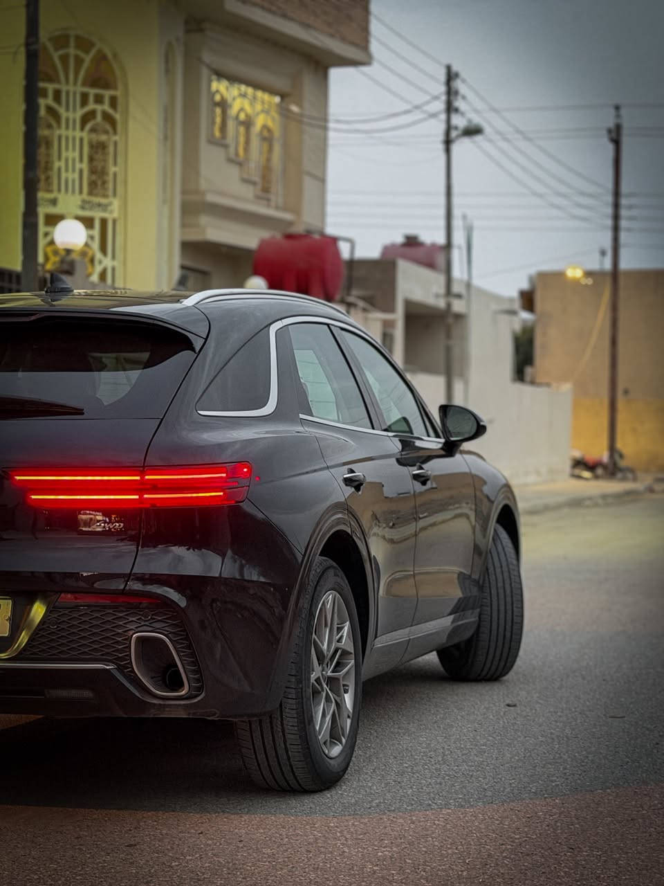 Genesis GV70 موديل 2022
مكينة 4 سلندر 2.5 توين تيربو

الماشي: 41 ألف كم

رقم: بغداد 

حادثه بسيط راسلني وادزلك الصور او رقم الشاصي

المواصفات:

 • داخل جلد فاخر اوفايت

 • سقف بانوراما

 • أوتو بارك

 • أوتو هولد

 • إطفاء وتشغيل ذاتي

 • كشنات تدفئة وتبريد

 • تبريد خلفي

 • تبريد منفصل مع تحكم كامل أمامي وخلفي

 • 5 مودات قيادة

 • دخول ذكي

 • مراي شفط

 • إشارات بالمرايه

 • ترحيب علامة جينيسيس بالمرايه

 •  رادار

 • حساسات أمامية وخلفية

 • نظام صوتي فاخر

 • السيارة بحالة ممتازة

         وبعد بيها هواي مواصفات فخامة الجنسيس

للاستفسار ***********
