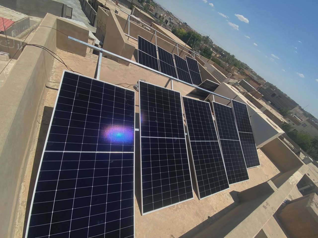 ☀️ شركة النور الهندسية للطاقة الشمسية ☀️
التميز في الأداء.. الرقي في التصميم
نبارك لأهلنا في 
(صلاح الدين قضاءالبيجي الحجاج ) تنصيب منظومتهم الجديدة، سائلين الله أن يبارك لهم فيها ويرزقهم خيرها.

إذا كنت تبحث عن الجودة، الكفاءة، والجمال، فنحن خيارك الأول. تم تجهيز المنزل بمنظومة ذكية توفر:

⚡ 20 أمبير نهاراً

🔋 15 أمبير ليلاً  بالتناوب مع الكهرباء الوطنية 

🔄 تناوب ذكي تلقائي مع الكهرباء الوطنية.

🛠️ المواصفات الفنية (مكونات عالمية)
الجزء التفاصيل والمميزات
الإنفيرتر فلستي ذكي (8KW) -  (ضمان سنة).
الألواح (Bifacial) - وجهين بقدرة  645w Hi mo x10 لأعلى امتصاص. العدد 10
البطارية ليثيوم marvel 16kw) - عمر 8000 دورة، ضمان 7 سنوات، شاشة ذكية.
الهياكل حديدية ثقيلة مقاومة للصدأ ومصممة للظروف الجوية الصعبة.
التوصيلات كابلات DC أصلية (4 ملم) مع وصلات MC4 المخصصة.
🎁 عروض خاصة بمناسبة افتتاح موقعنا الجديد!
🛡️ ثقة | أمان | استفادة ⚡

📍 العنوان: الحويجة - قرب الدفاع المدني. 👷‍♂️ بإدارة: المهندس علي حسين.

📞 للتواصل والاستفسار:

اتصال: [***********]

واتساب: [***********]

