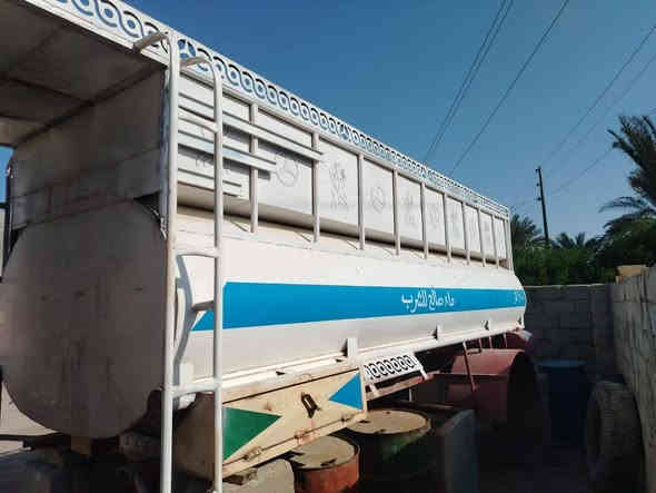 سلام عليكم تانكي ابوردين لبيع طوله 5متر  مغلون جديد المكان السماوه السعر تلاث ملاين ونص  نتصل علئ هذه رقم ***********
