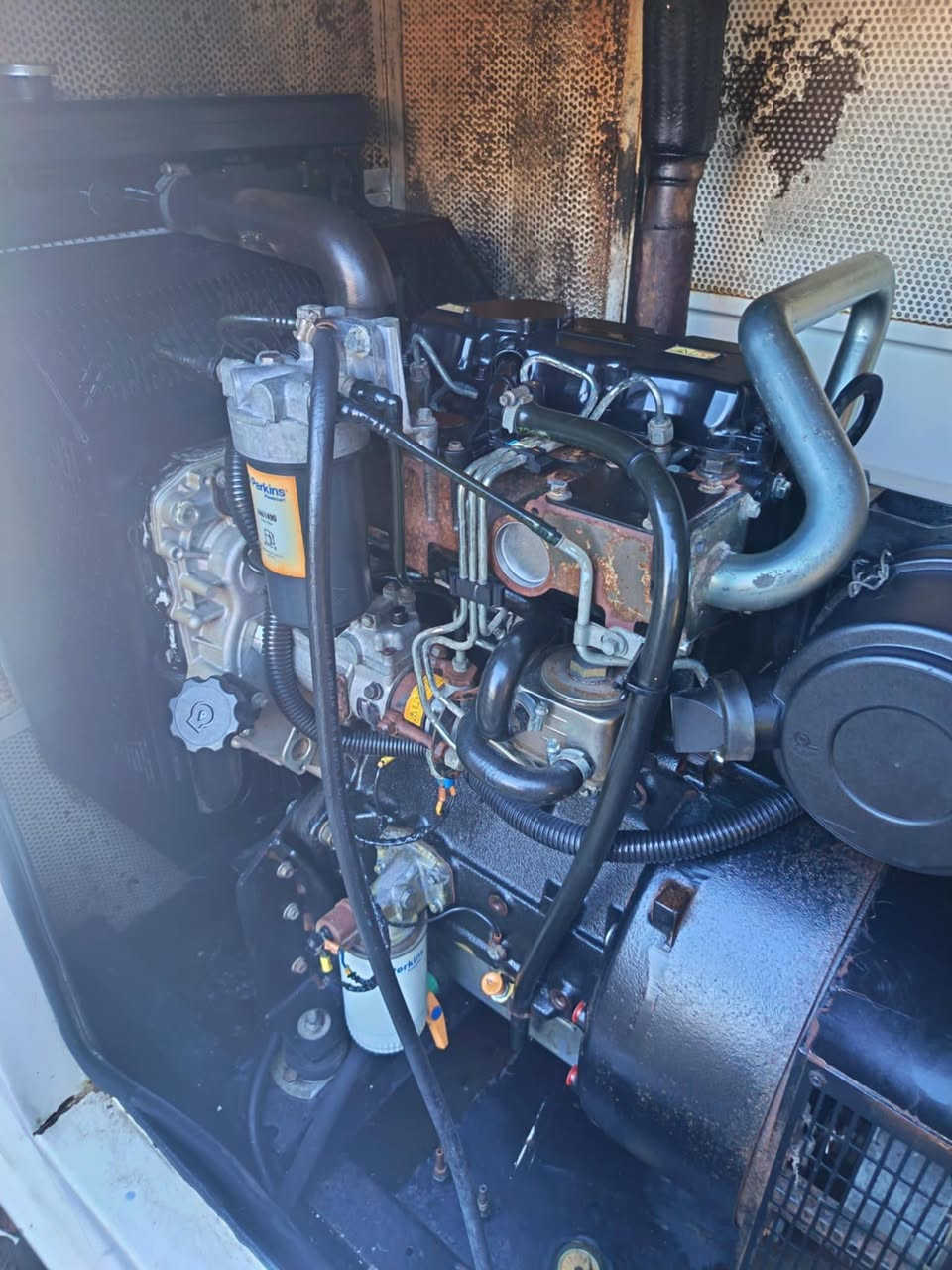 بيركنز 3 بستم اخت الزير كاتم ممتاز
60 kv  مكاني نجف للاستفسار الاتصال ***********
