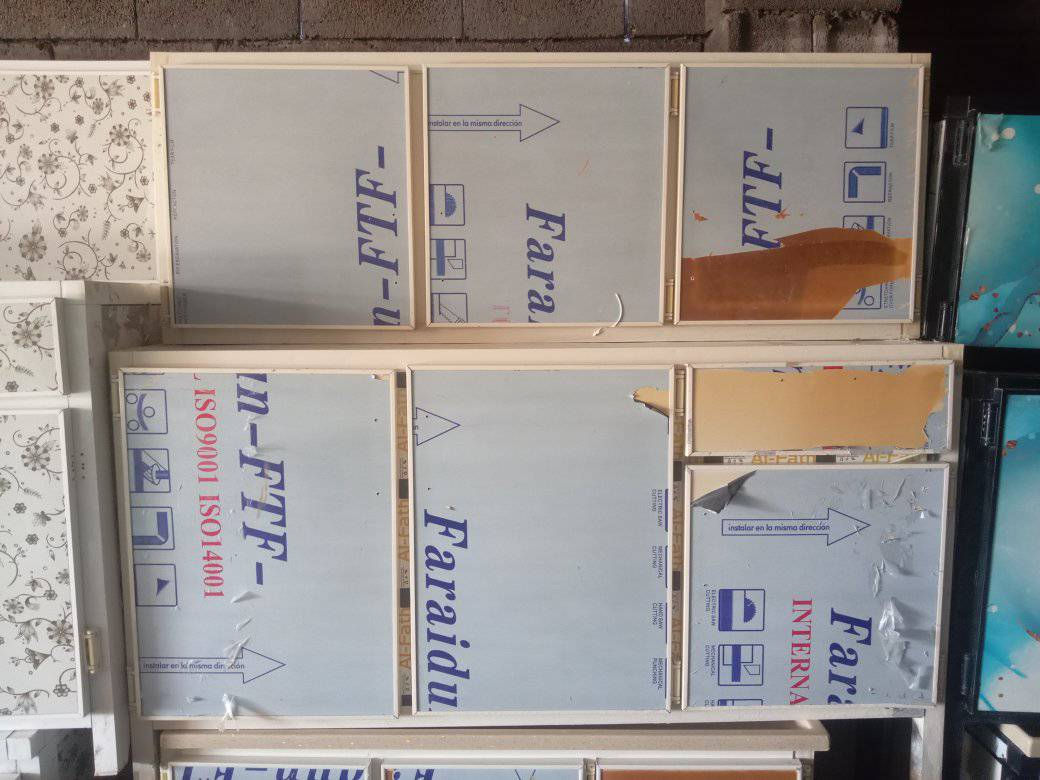 يوجد لدينا غراض مستعمل وجديد موقعنه جديد ام العضام شارع رئيسي ***********
