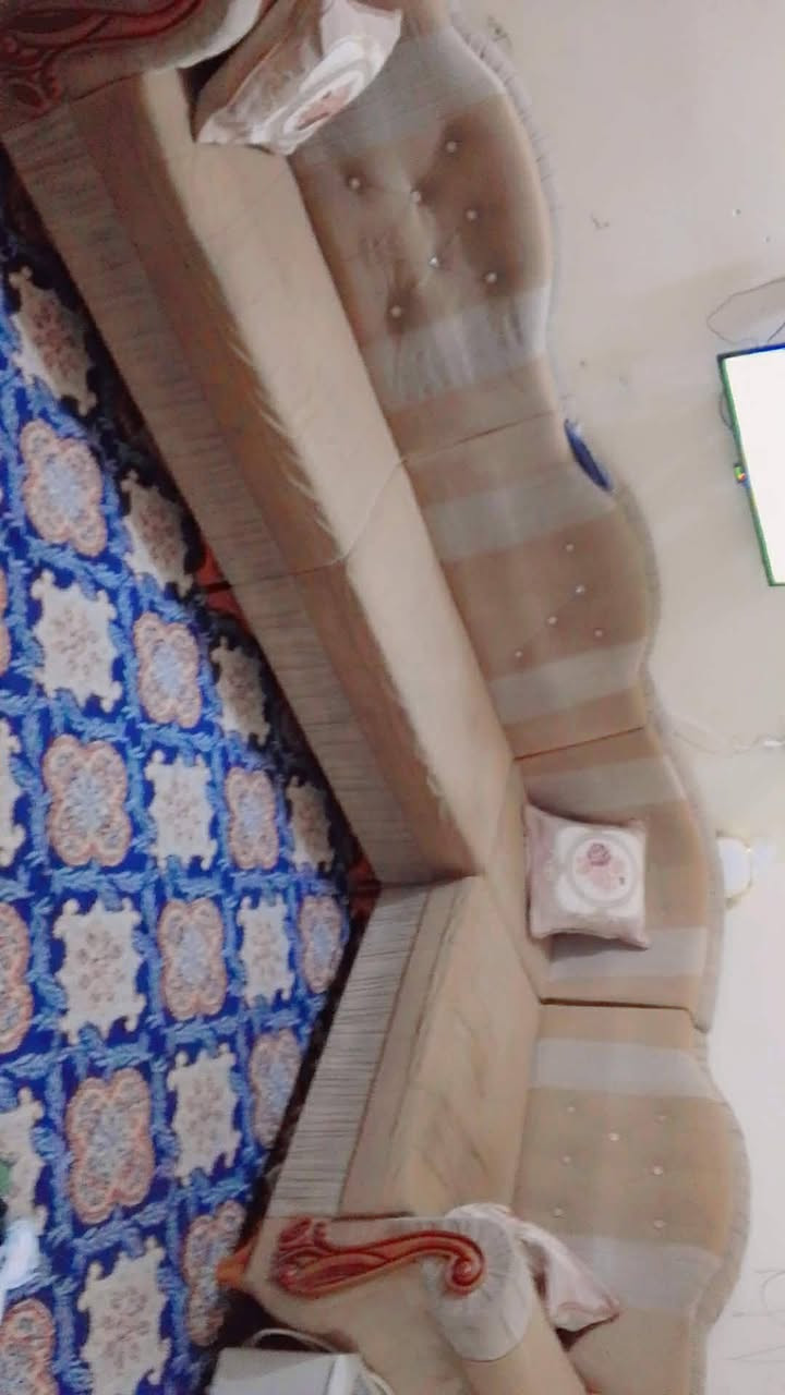 دوشك جربايه للبيع ضغط عالي سعر ٦٠ بي مجال
تخم ٦ قنفات مع الفراش كامله سعر ١٥٠ بي مجال 
عنوان فلوجه حي الأندلس 
رقم الهاتف لشراي ‏‪***********‬‏
‏‪***********‬‏ او اثير
