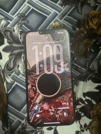 13 برو ماكس  ذاكره 265 بطايه 76 تك سيم  نظافه 95٪ جهاز مافتوح  سعر 675...