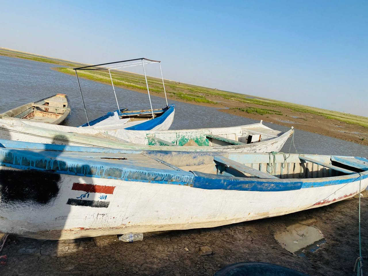 سلام عليكم
بلم للبيع 
الطول ١٦ ذراع
العرض ١ متر
موجود في خويسات
السعر ٥٠٠ الف
للتواصل
***********
