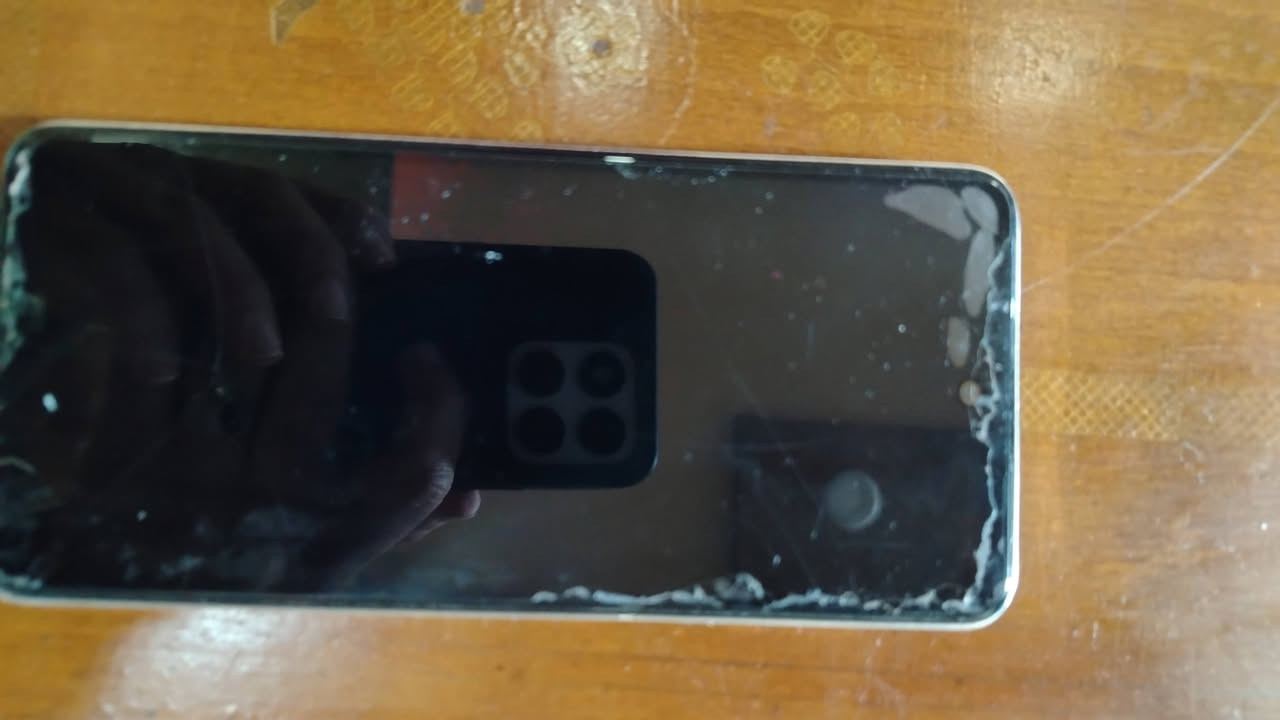 موبايل انفنكس هوت 40i للبيع السعر 95الف وبي مجال العنوان بغدادمدينةالصدر بصيط متواجد فقط واتساب ***********
