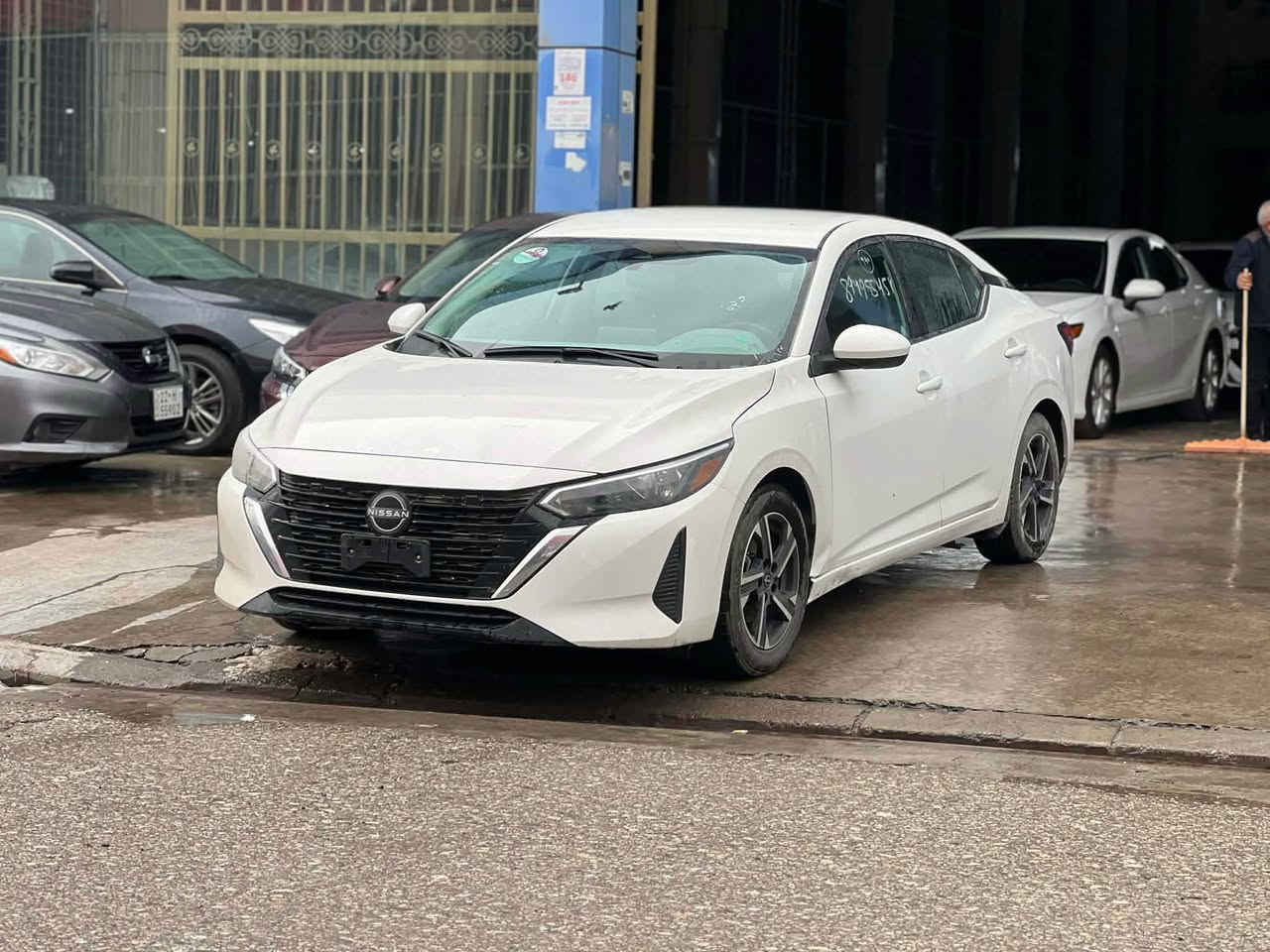 وصول جديد نيسان سنترا 2024 جملغ و شبر بوند صبغ بدون دواغل مواصفات SV سعر127 مكان سياره اربيل *********** اكر, نينوى
