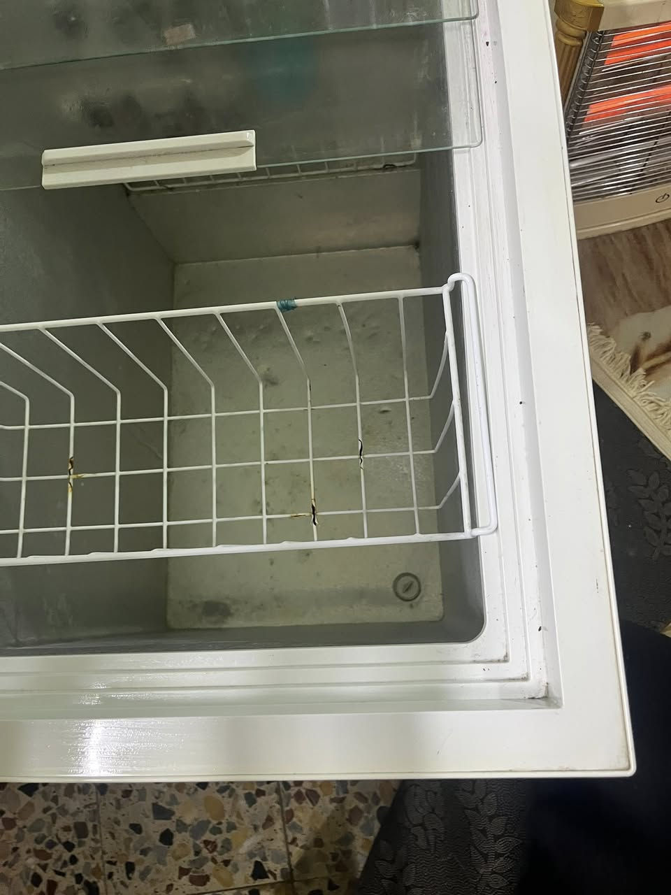 رمضان كريم. على الجميع. للبيع مبرده حجم اعتقد٥٠. نضيفه استعمال قليل  ومجمده  شغاله مداخله أي تصليح فقط بيه ظربه زغيره من  الشركه اثر التحميل مماثره ابد السعر ٣٥٠  الف  وبيهن مجال  مكان بغداد المعامل  للاستفسار ***********
