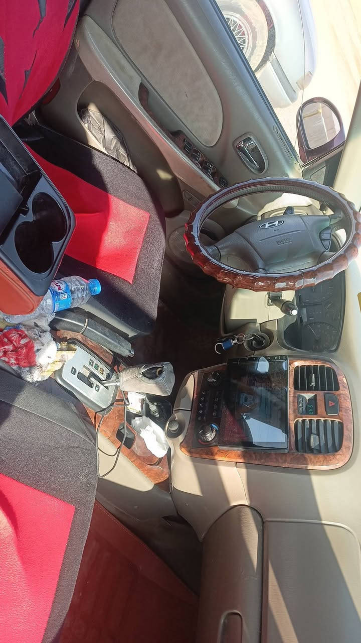 السلام عليكم سياره سوناتا 2005 مكينه 2700 كفالة مكينه كير سياره ما نقصها شي بس كمبريسر تبريد السعر 68 مكاني بابل *********** بيها مجال حك الجيه
