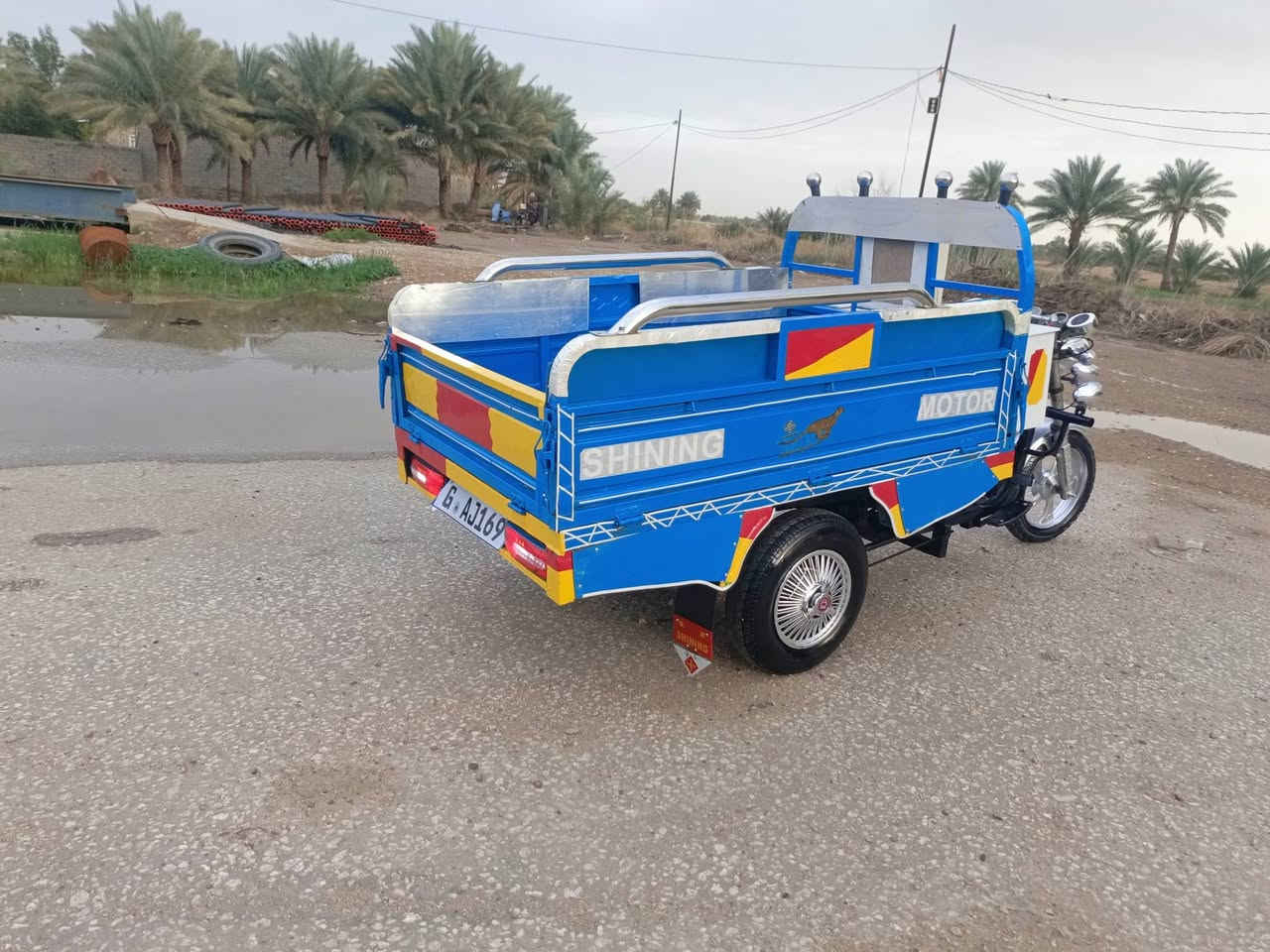 السلام عليكم ستوته للبيع موديل 20 ستوته حلوه جاهزه كهربائي شغاله مقفوله شاصي رقبه اوراق اصولي كان بابل الشوملي السعر 1400 وبيها مجال ***********
