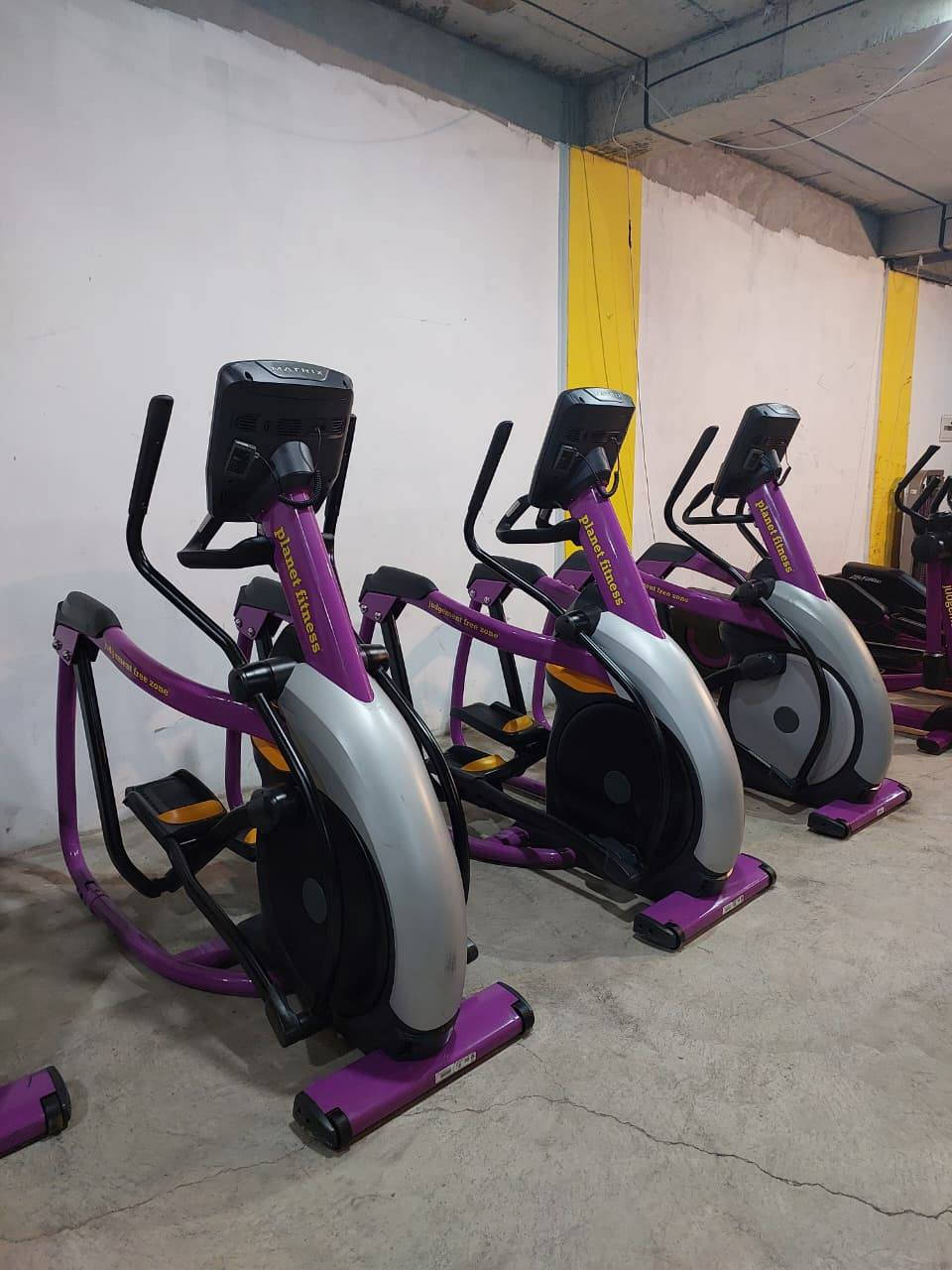 يتوفر مجموعه اوبتكال لايف فتنس امريكي مكان سليمانية 
سعر قطعه 750 دولار 
*********** واتساب 
***********واتساب
