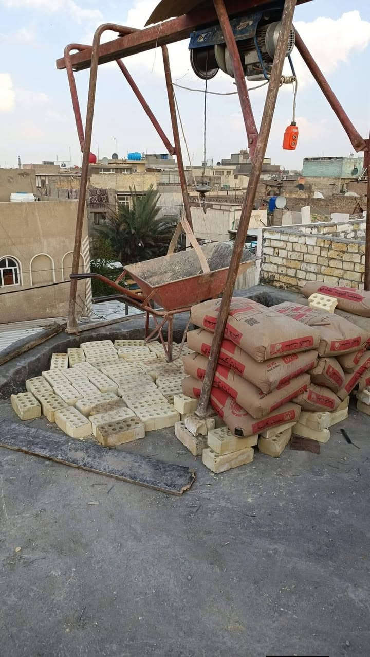 ونج تصعيد مواد البناء بأسعار مناسبةمن الطابق الأول الى الطابق  الثالث،،،،، طابوك، رمل، سمنت، شتايكر، زميج، فرمستون، جص، مرمر، كاشي، الاتصال***********
***********
