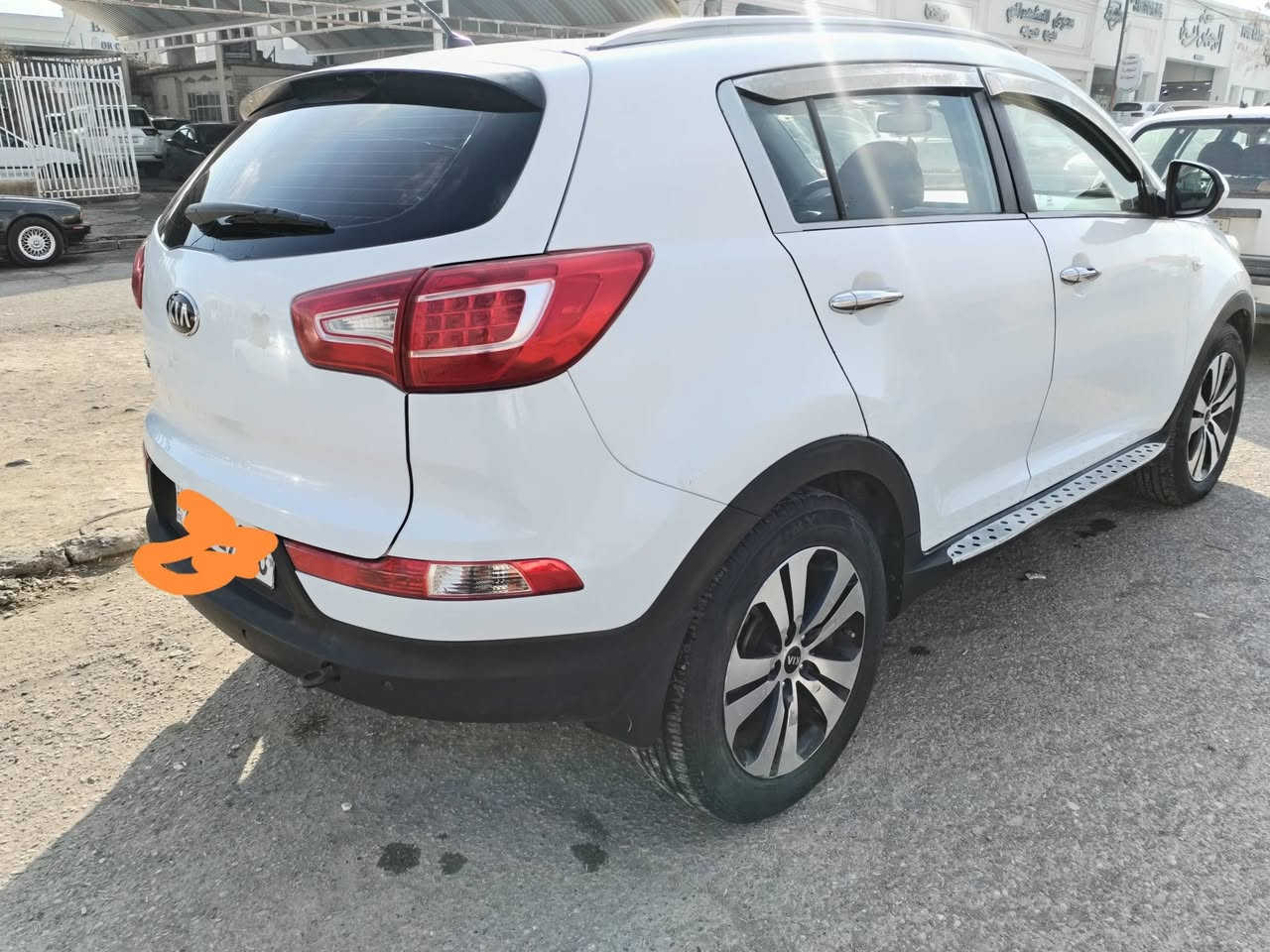 السلام عليك سبورتج 2014 مراوس ب توكسن حديث فورتي النترا حسب القناعة سبورتج فول مواصفات جملغ صبغ سيارة داخل اسود سقف بانوراما تحكمات طخم تاير جديد باتري جديد طخمها جديد تبريد ثلج سنوية جديده محرك كير شرط ماشيا. 152 حقيقي سيارة حلوة شرط التحويل ***********//***********
