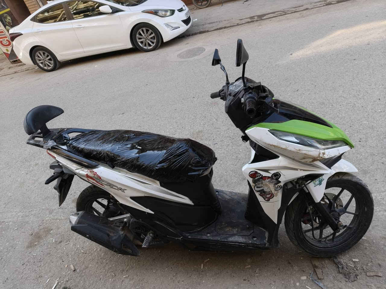 السلام عليكم دراجه هونده كلك للبيع عارضهه ٣٥٠او مراوس بيراني او جني مكاني بعقوبه فلكه العنافصه رقمي ***********
