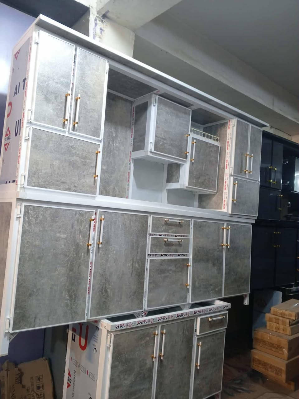 معرض تكريت للاثاث المنزلي لجمله ولمفرد
تمه وصول وجبه جديده من لكاونترات شغل حطاطه شغل موصل معه ضمان يتوفر لدينا توصيل ويتوفر جميع لنواع وللوان ولقياسات مختلفة 

العنوان تكريت شارع لزهور لحولي مقابل مدرسة كنوز لهليه مجاور مجمع رداد للنشايه محل أبو عبدالله ♥️♥️ 
للاستفسار تصال ع رقم الهاتف او مراسله ع واتساب 
***********
***********
