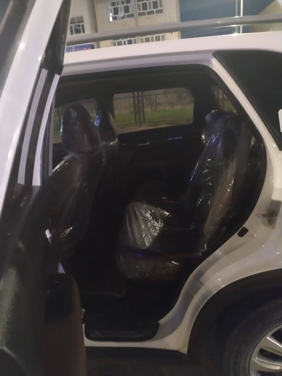 سلام عليكم سياره نوع سورنتو موديل 2012خليجي كويتي فول مواصفات واحد عل واحد بصمه بنراما شاشه كامره حساسات تحكم ستيرن جهتين خمسه ويل كب 6سلندر 7راكب 3قطع تبريد مكفوله كفاله عامه كفاله كير مكينه حداديه تخم تاير تبريد تدفىه تبريد ثلج شاير بل مري مري شفط كشنات كهرباىي جلد شرط السونار سياره فول نضافه احله من الصور زراك لايت كشاف زنون العنوان كربلاء السعر 165وبيه مجال حك الجيه الهاتف ***********مامتواجد عل فيس بيع فقط
