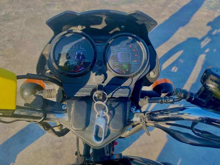 السلام عليكم
دراجة دايوان موديل 2026 نضافة 100‎%‎ منزلها جديد اوراقها سكنر ومنفيس للترقيم بيها 5 اوراق عداد الكتروني كاملة مابيها اي نقص ..

السعر 1625 وبيها مجال بسيط 
عنواني ديالى شهربان المقدادية 
رقم الهاتف ***********
