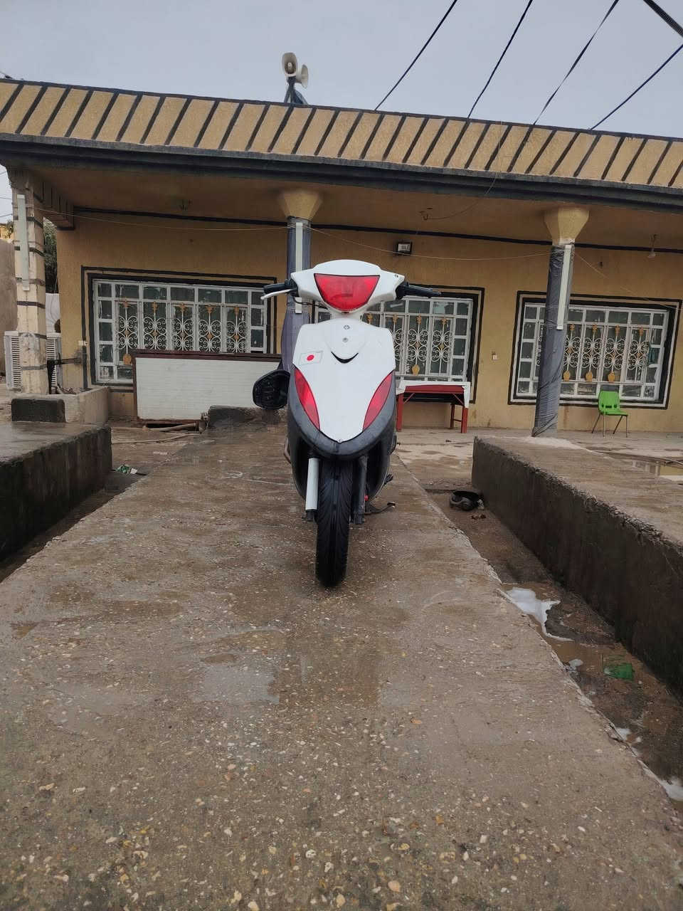 سلام عليكم  ماكس عدله البيع بوشه بلادي جيب وياك فيتر وفحص  لدراجه كلها بلاديه  ختم واحد ويل مكينه وياله رياضي صالنصا حلزونيه  اشاير حمر مال اربعا ولف لستفسار اتصل ***********
