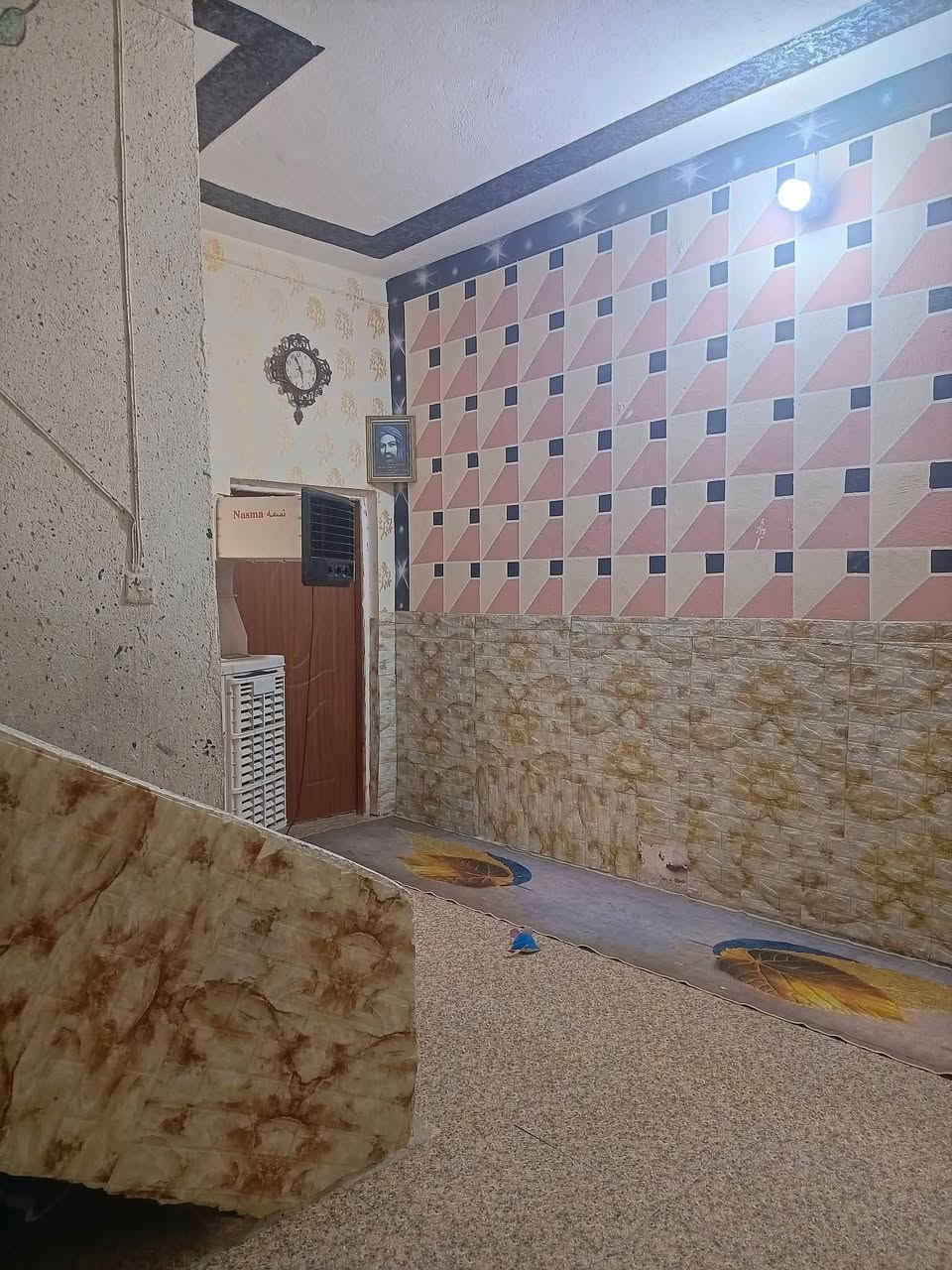 بيت للبيع حي ميسان قطاع 22شارع عوده مساحه 125متر يحتوي على غرفه وصاله واستقبال ومطبخ وصحيات صب كونكريت ارضيه كرانيت جدران سيراميك البيت جدا نظيف 

السعر المطلوب 110مليون

للاستفسار والمعلومات الاتصال بنا *********** 

او مراجعه مكتب ألروان للوساطه العقاريه والمقاولات العامه 

عنوان المكتب حي ميسان ع الشريط قرب صيدليه الشراع مقابل الاستداره مباشر 

عندك بيت عرصه للبيع راسلنه وات ساب وتدلل
#النجف #الكوفة #حي_ميسان #عقارات #ايجار #رهان #بيع #شراء #العراق #مكتب #محامين #مبادرة #اسكان #رهان
