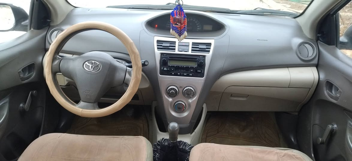 یارس 2010
گێڕ عادی
4تایەی تازەی لەسەرە
سەیارەکە حیزام بۆیاخە 
پێش و دوای کەپسە لێدراوی نیە
مەکینە گەورەیە گێر و مەکینە بەشەرت
کارەبای و هەموگیانی بەشەرت 
ژ.م ***********
ژ.م ***********
شوێن چەمچەماڵ.
ئەدمین گیان
