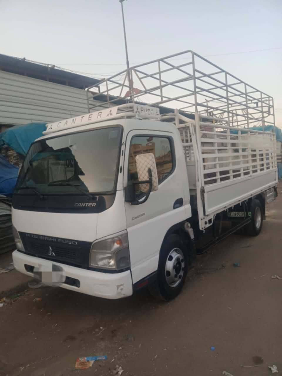 السلام عليكم كنتر 2016 مكفول كفاله عامه تخم تأير جديد حداديه جديدة باتري جديد مكفولة كفاله عامه كير واكسن ومكينه وشاصي تبريد شغال جام كهربائي سيارة علئ وضع الشركة  الاستفسار الاتصال على الرقم ***********
