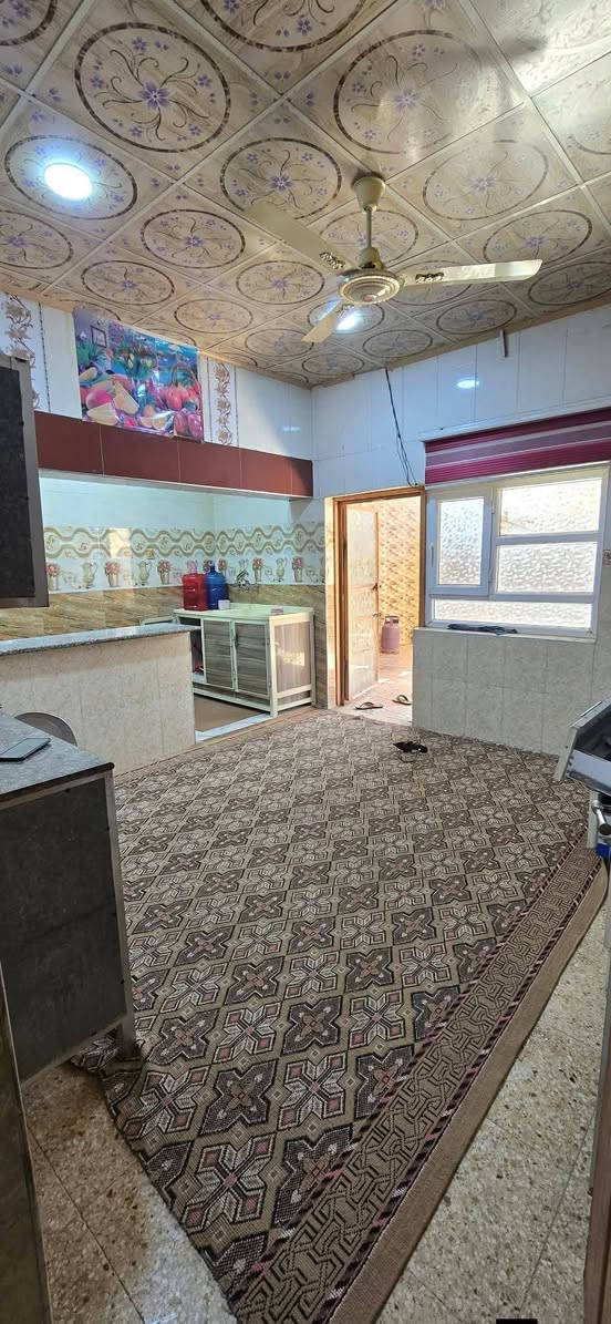 💢السلام عليكم 

☘️اللهم صلي على محمد وآل محمد 

🏦دار سكـــــــــــــن للبيع طابوو صرف 

📍العنوان جمعية الاسكان مقابل جامع أهل البيت 

📏المساحه:- 253م عرض الواجهه 13م نزال 19.5

☘️محتوياته:-

🌿عدد الطوابق:- طابقين 

🧱البناء طابوق السقف الاول كونكريت

(السقف الثاني عگاده نظيف جداً البيت) 

🔹يقع ع شارع بعرض 20 متر

✳️مكوناته:- يتكون من

✅غرف نوم عدد 4

✅صالتين 

✅مطبخ 

✅استقبال 

✅صحيات 

✅طارمه كبيره + مناور

#إضافة إلى ذالك الغرف اللي بالطابق الثاني (سويت) 
   ــــــــــــــــــــــــــــــــــــــــــــــــــــــــــــــــــــــــــ

#للاستفسار اكثر:- خاص او واتساب 

#هاتف:- ***********

#هاتف:-***********

#هاتف:- ***********

#مراجعـــــــة مكتب دبي للعقار والمقاولات العامه 

#عنوان المكتب سايدين الجمهوري مقابل مدرسة القدس
