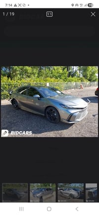 للبيع كامري موديل 25 حادث بسيط ماشية 11 فول xse ‭0783 442 4604‬سعرها 2...
