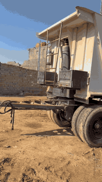 سلام عليكم عربانه للبيع
شغل ابو امير نجف 
عربانه نضيف 
سعر ١٧٠ جديده 
ستفسار تصال عل رقم
***********
