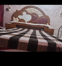 سرير • نضيفه • بدون مندر